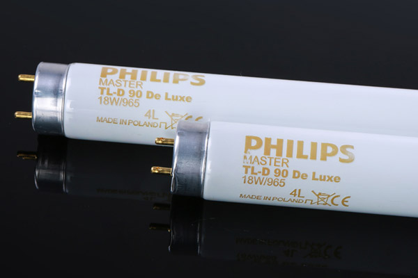 標(biāo)準(zhǔn)光源D65燈管哪種好？