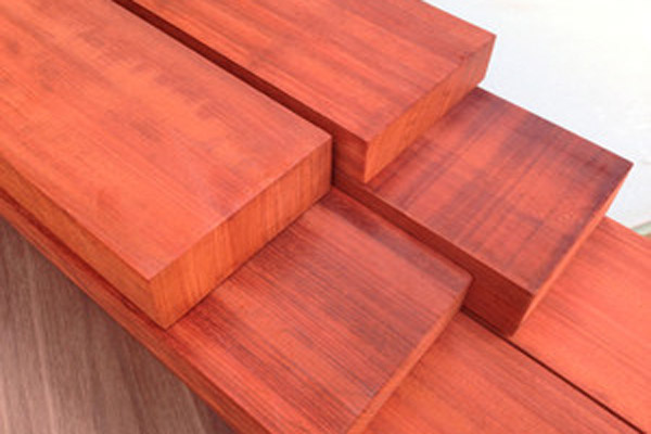 標(biāo)準(zhǔn)光源箱在紫檀木顏色分類中的應(yīng)用