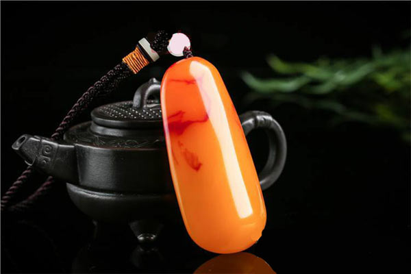 光澤度儀如何測量黃龍玉的光澤度？