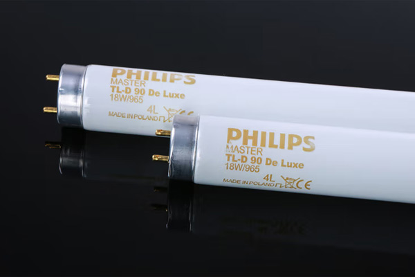 CWF光源是什么光源？它與F11、TL84、D65光源有什么區(qū)別？